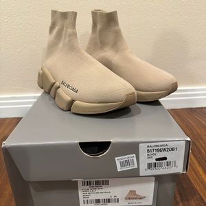 Balenciaga speed trainers size 6 beige
